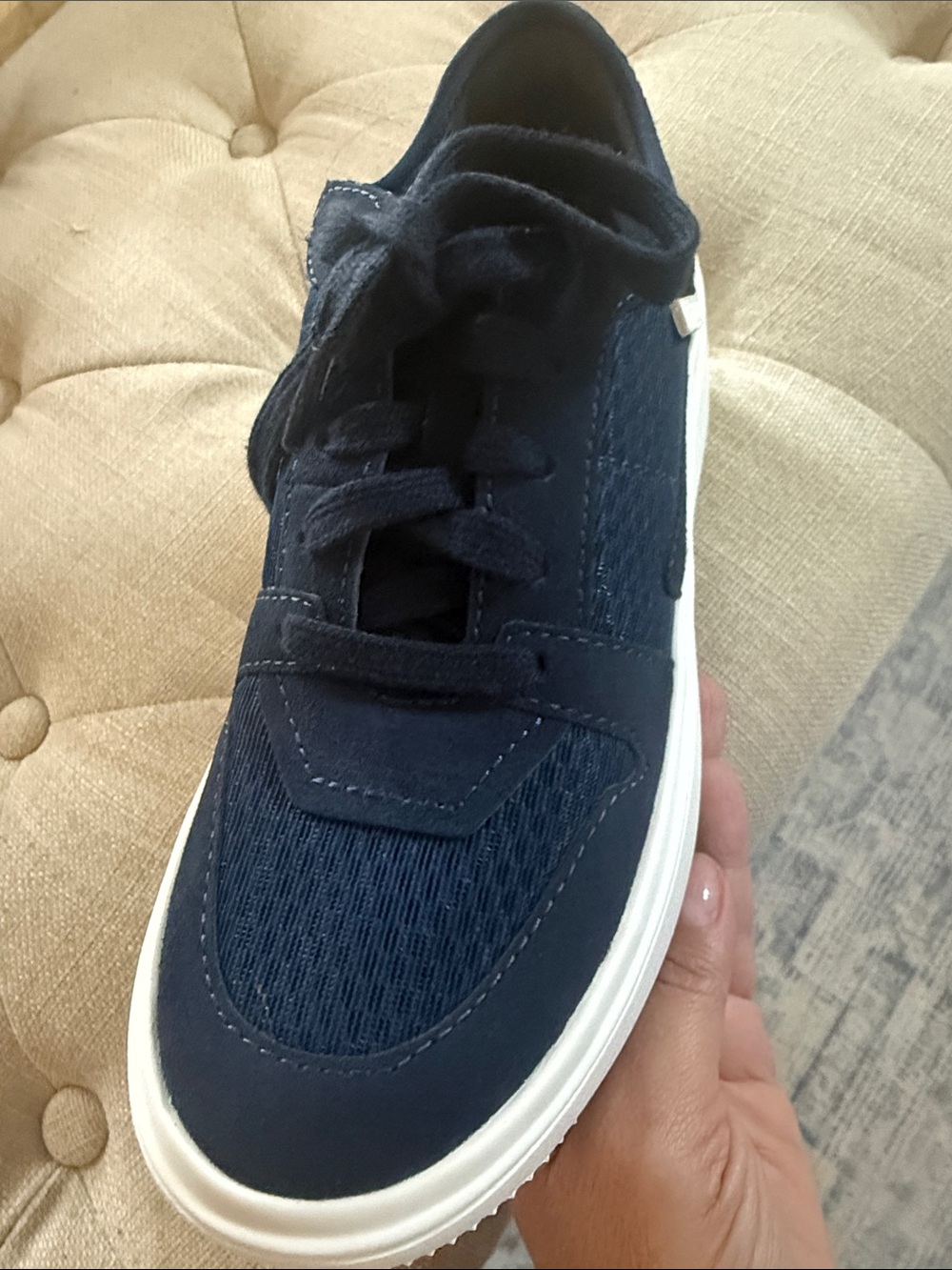 Lines Paolo women’s Navy Casual Sneakers